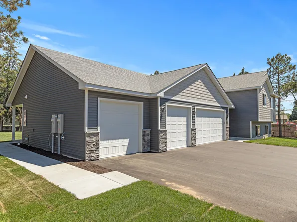 6122 34th Ave N, Crystal, MN 55422