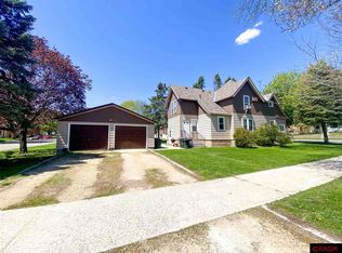 311 Court Ave, Gaylord, MN 55334