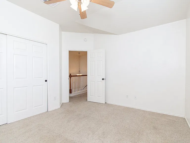 4902 Selenite Ct — Photo 26