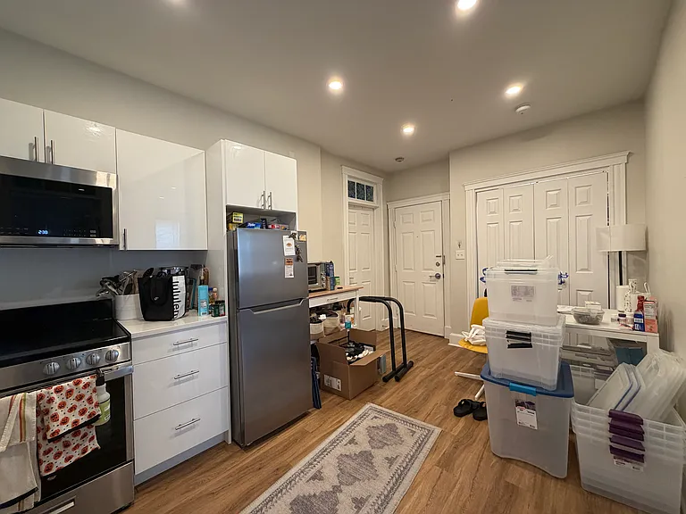 833 Beacon St #202 — Photo 2