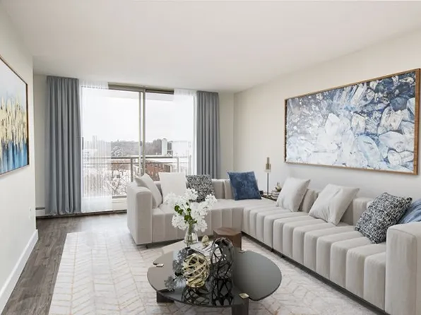 252 King St E #507, Clarington, ON L1C 1R1