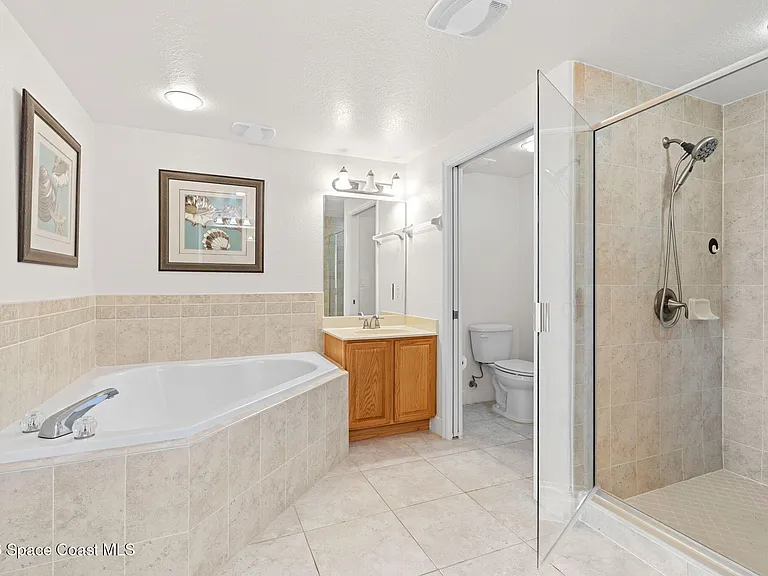 817 Mystic Dr #302 — Photo 16