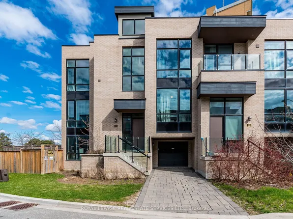 82 Pony Farm Dr, Toronto, ON M9R 0A9