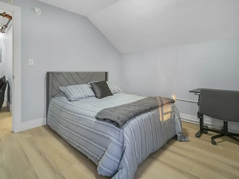 504 Stewart Ave — Photo 361
