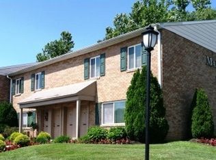 24 Carriage Ln, Exton, PA 19341