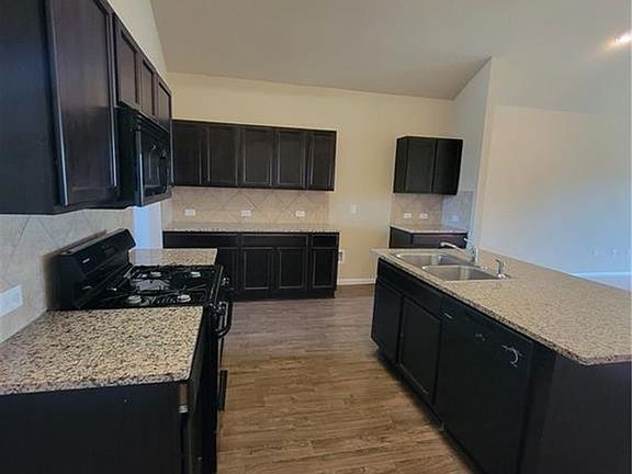 3rd image of 408 Luna Vista Dr