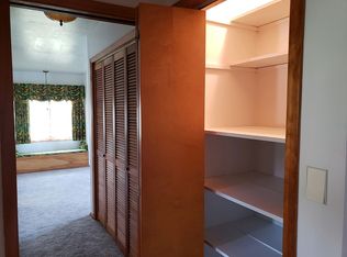 1126 E 10th St, Winner, SD 57580