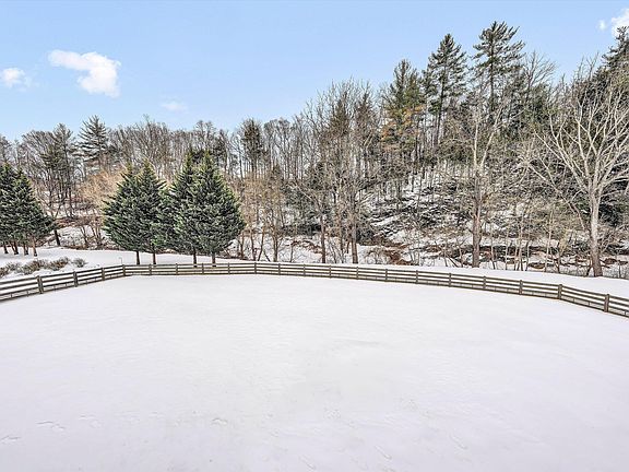 2nd image of 1768 Alean Rd