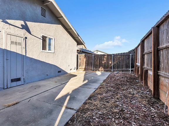 4th image of 7517 Addison Way