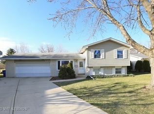 220 E Bradley St, Des Plaines, IL 60016