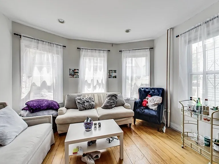 47 Hillside St #2L — Photo 19