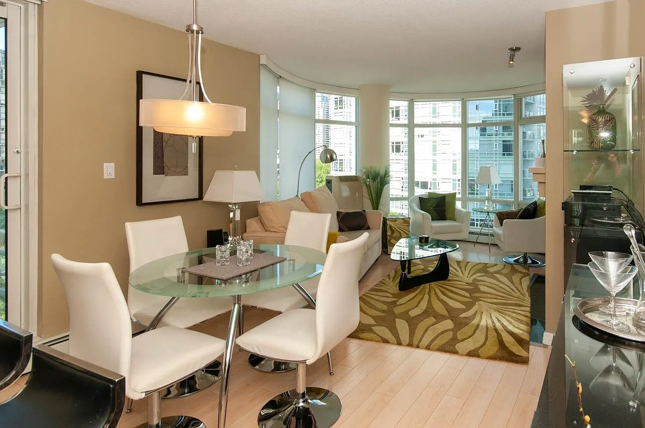 1 bed, 794 sqft, $3,500 — Photo 4