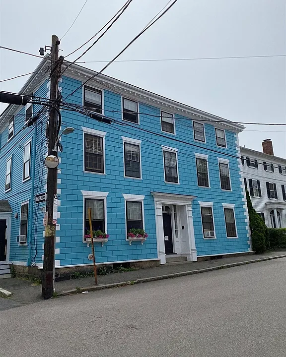 52 Washington St #4