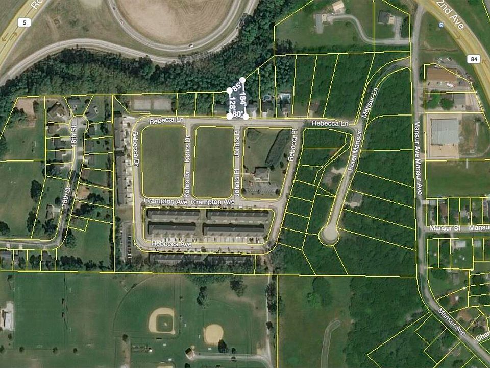 2nd image of 900 Rebecca Ln