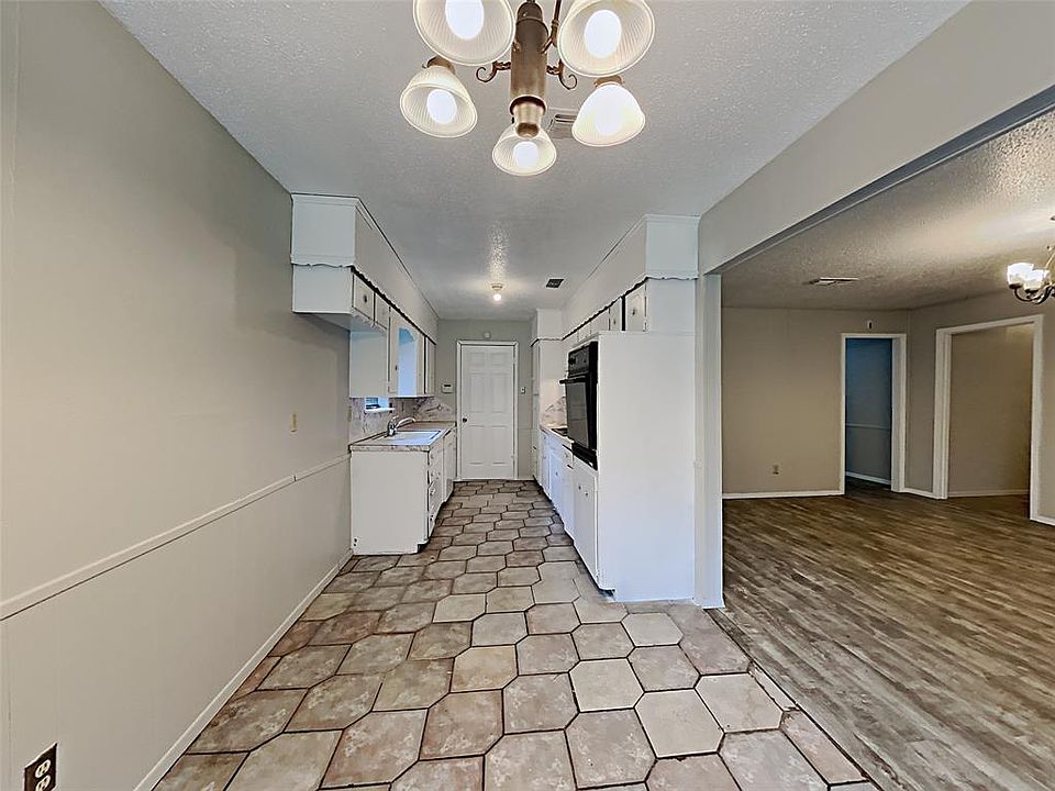 307 Walnut St, Terrell, TX 75160 Zillow