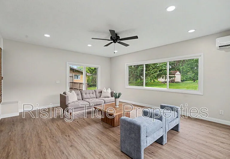 2569 Richmar Dr — Photo 21