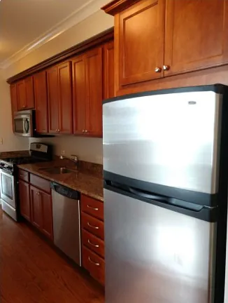 2704 W Ainslie St #6-2 — Photo 5