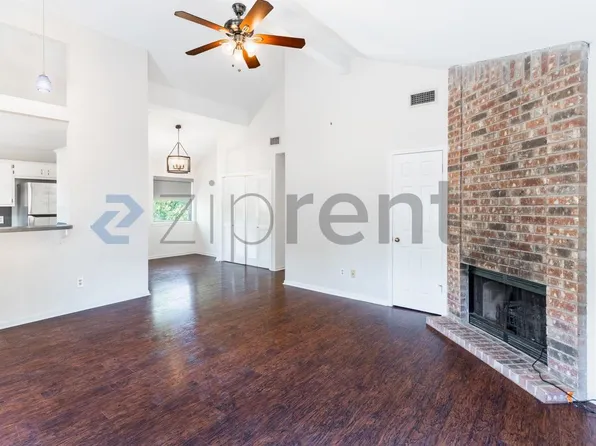 2400 Southland Dr #B, Austin, TX 78704