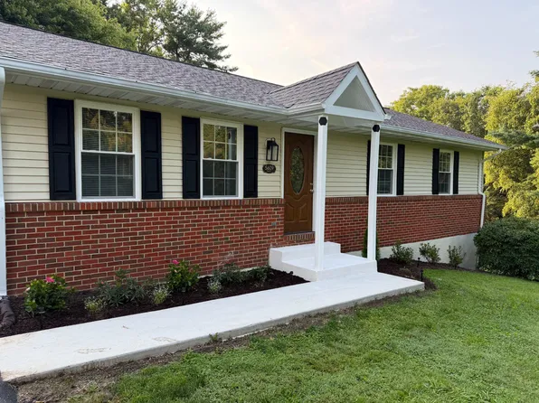 5609 Elele Ct, Sykesville, MD 21784