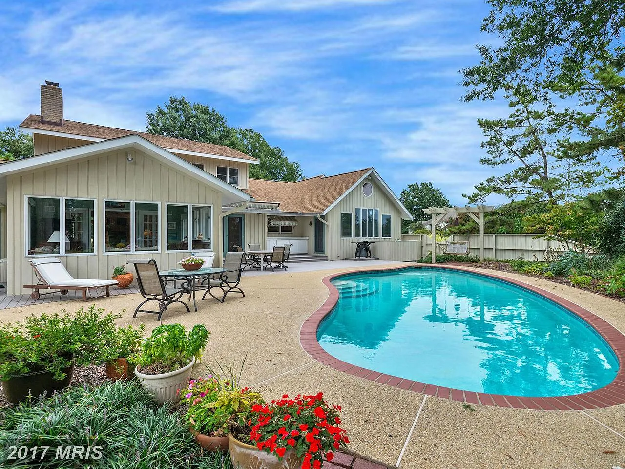 101 Teal Ct photo 1
