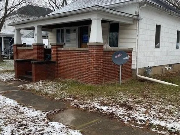 105 S 1st St, Oakford, IL 62673