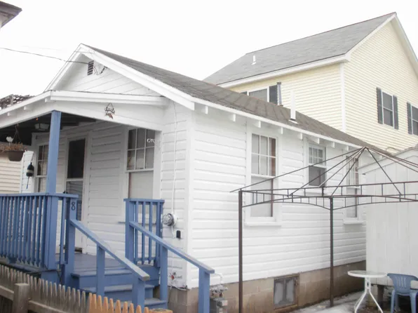 8 Auburn Avenue Extension, Hampton, NH 03842