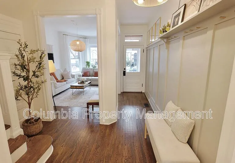 11 Q St NE — Photo 5