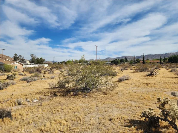 61665 Division St #31, Joshua Tree, CA 92252