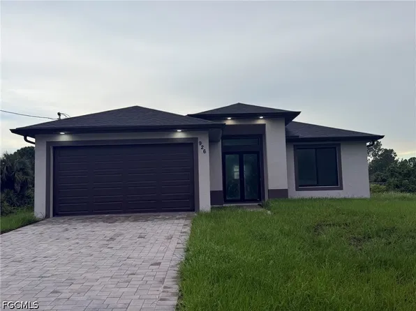 926 Danube St, Lehigh Acres, FL 33974
