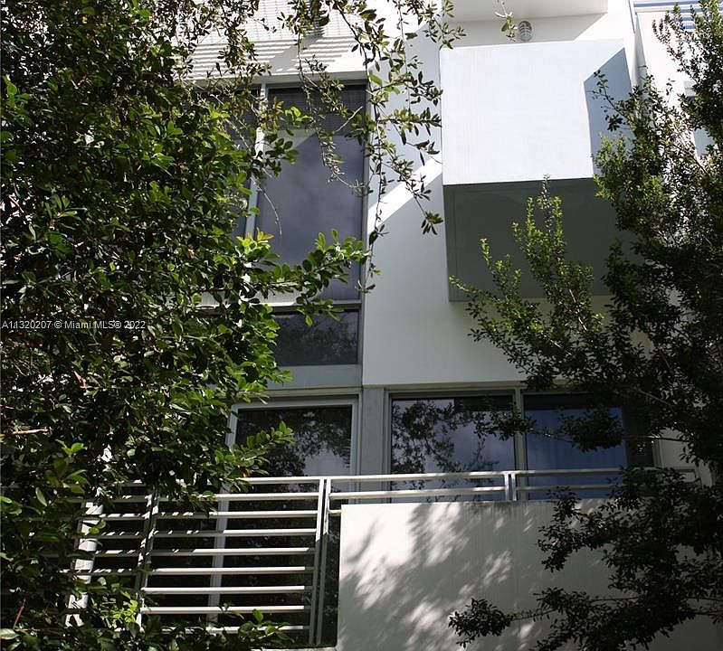 1st image of 179 N Shore Dr #4