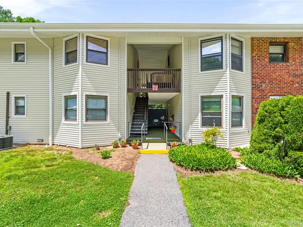 27 Walden Court #J, Yorktown Heights, NY 10598