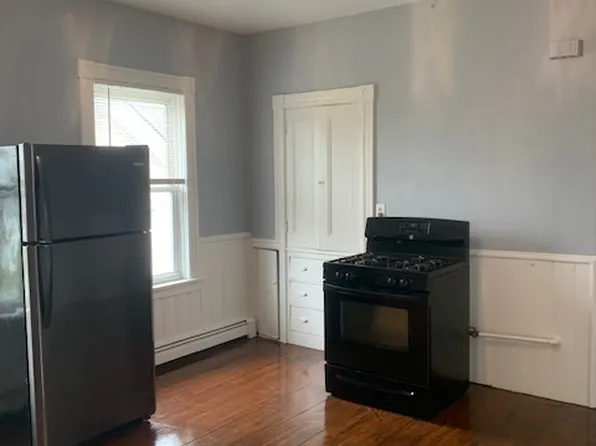 60 Fremont St APT 3, Providence, RI 02906