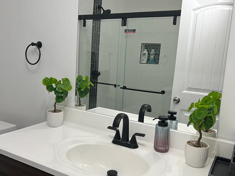 6100 Steve Scarlett Pl — Photo 1