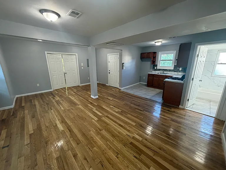 10 Tillinghast St #2 — Photo 16