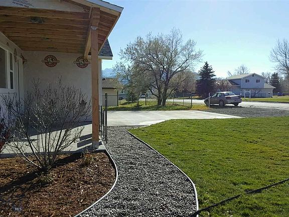2nd image of 720 N 11th #Townhouse