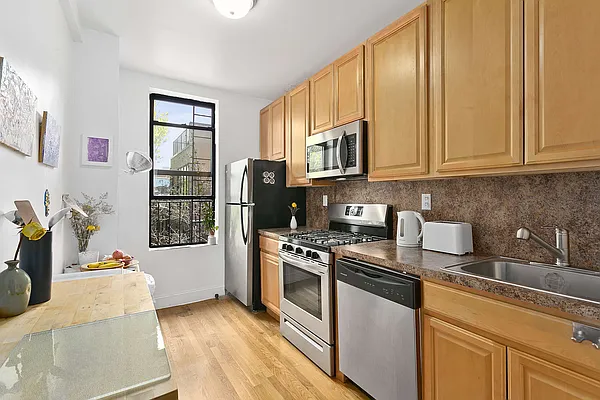 Rented by Compass | media 13