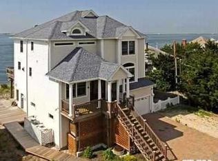 30 Fire Rd, Oak Beach, NY 11702