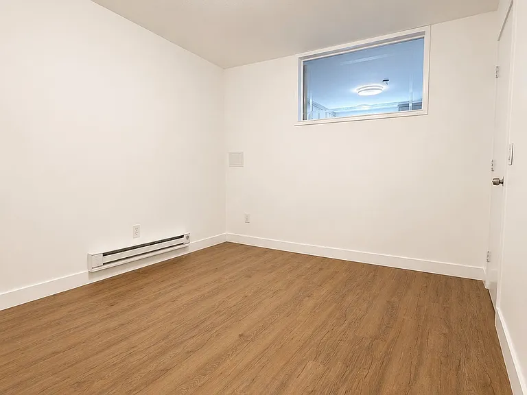 2885 Joseph Ave #8 — Photo 11