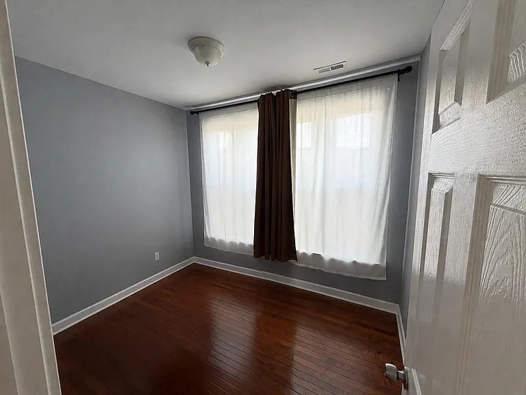 5927 S Rockwell St #3 — Photo 5