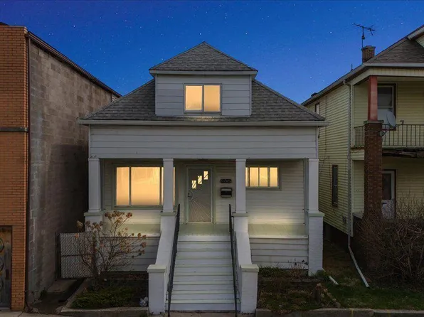 12132 Saint Aubin St, Hamtramck, MI 48212