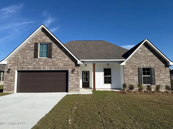 10322 Caroline Dr, Gulfport, MS 39503