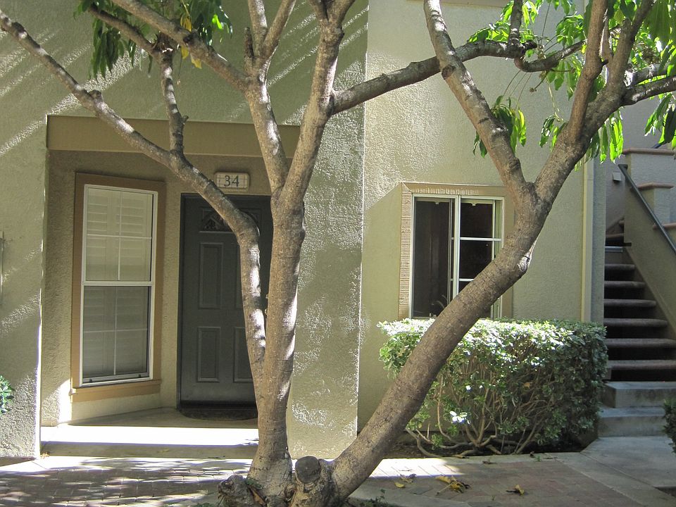 Front entry through courtyard
