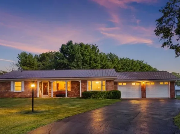 402 Secrest Xing, Flemingsburg, KY 41041