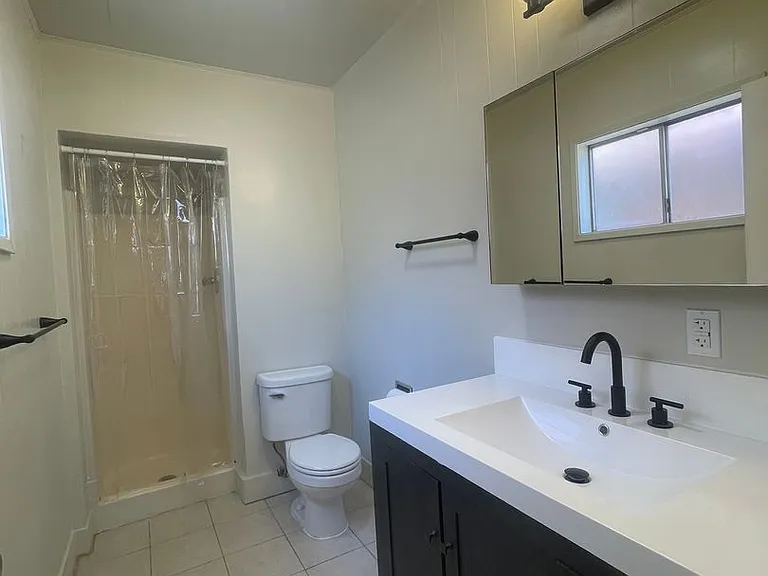 2762 & 2764 Lanning Ave — Photo 12