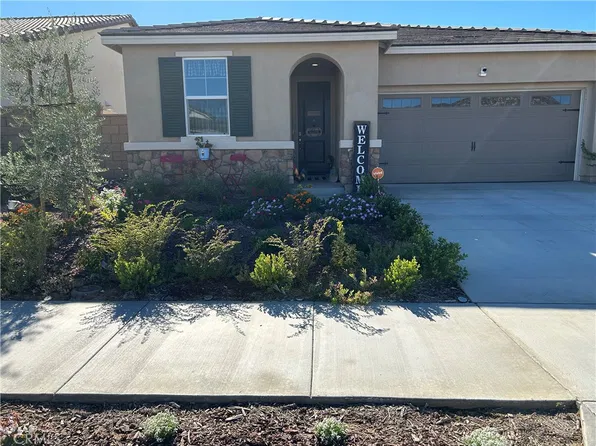 2657 Amaranth St, Hemet, CA 92543