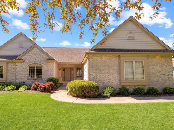 W51N602 Cedar Reserve CIRCLE, Cedarburg, WI 53012