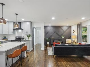 2176 Mark Trl, Decatur, GA 30032