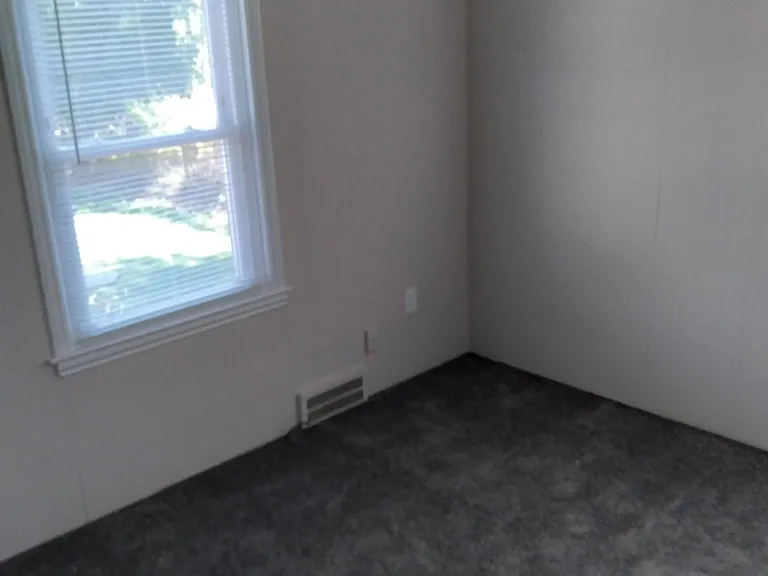 22933 Power Rd — Photo 14