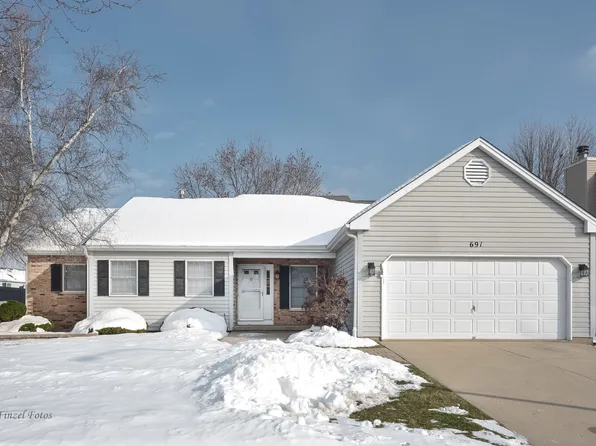 691 Canyon Ln, Elgin, IL 60123
