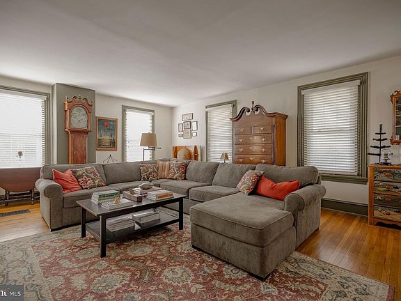 5th image of 343 Morris Rd